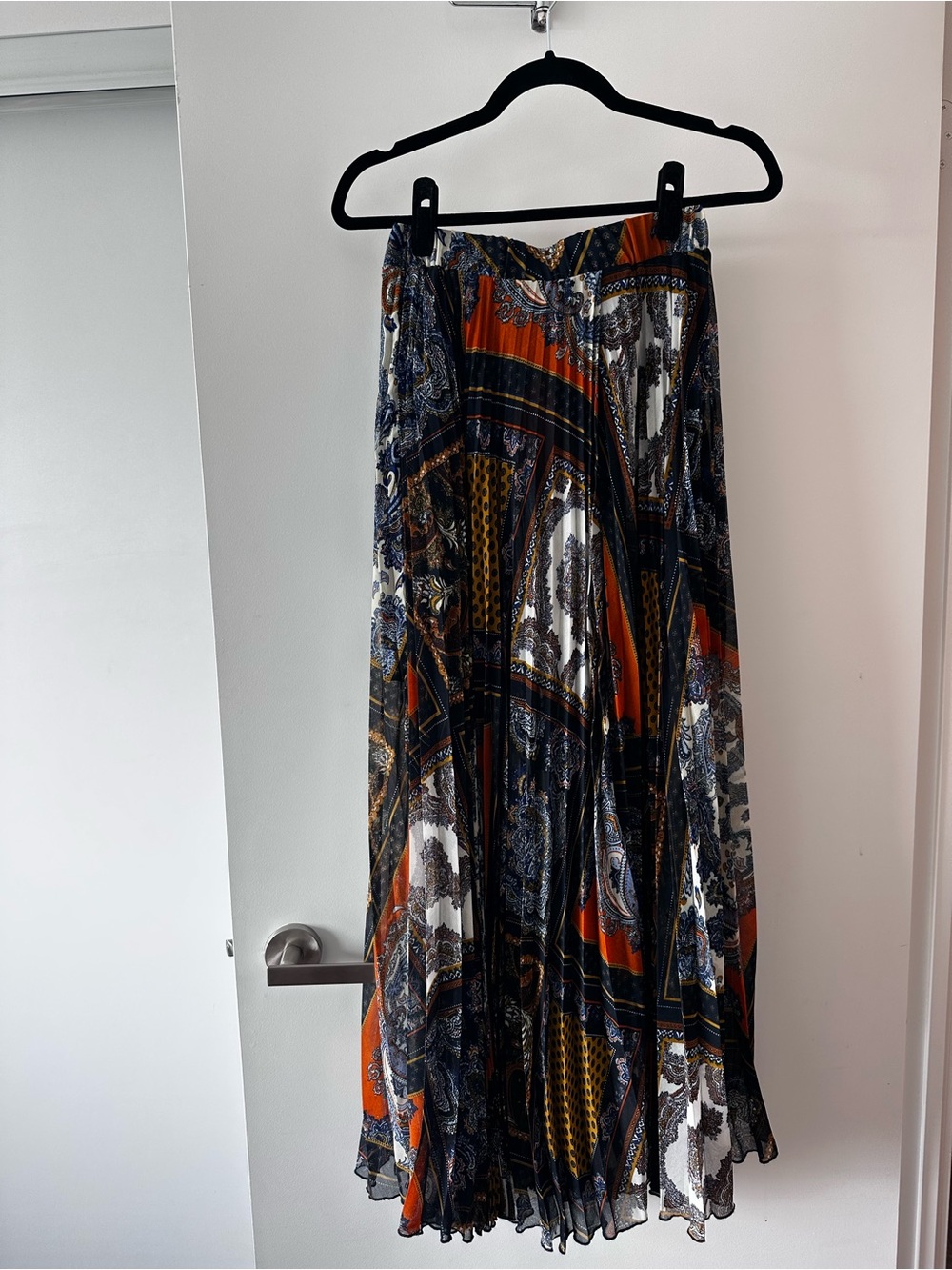 H&M Paisley Pleated Maxi Skirt in Orange, Navy & White